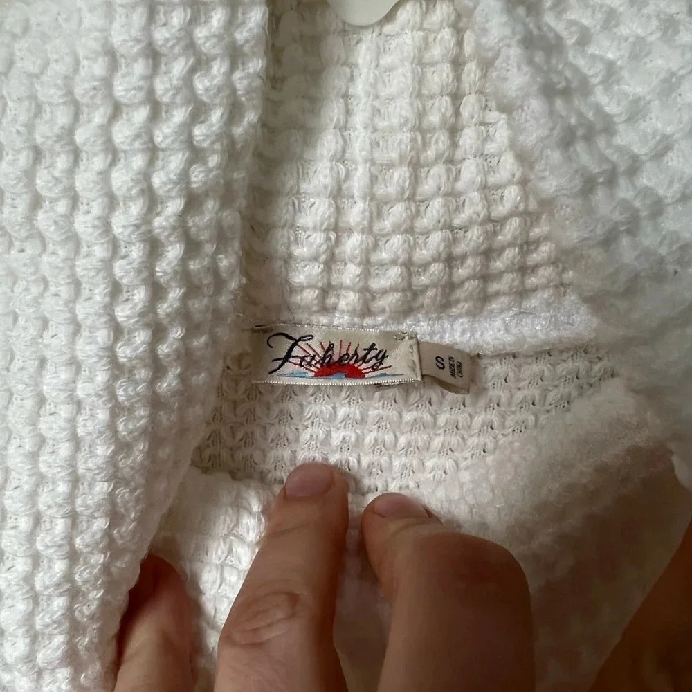 Faherty Pullover Sweatshirt in White Size Small